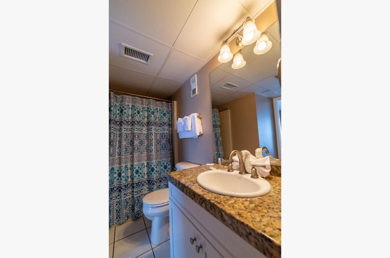 Edgewater 3-705 'the Salty Mermaid'