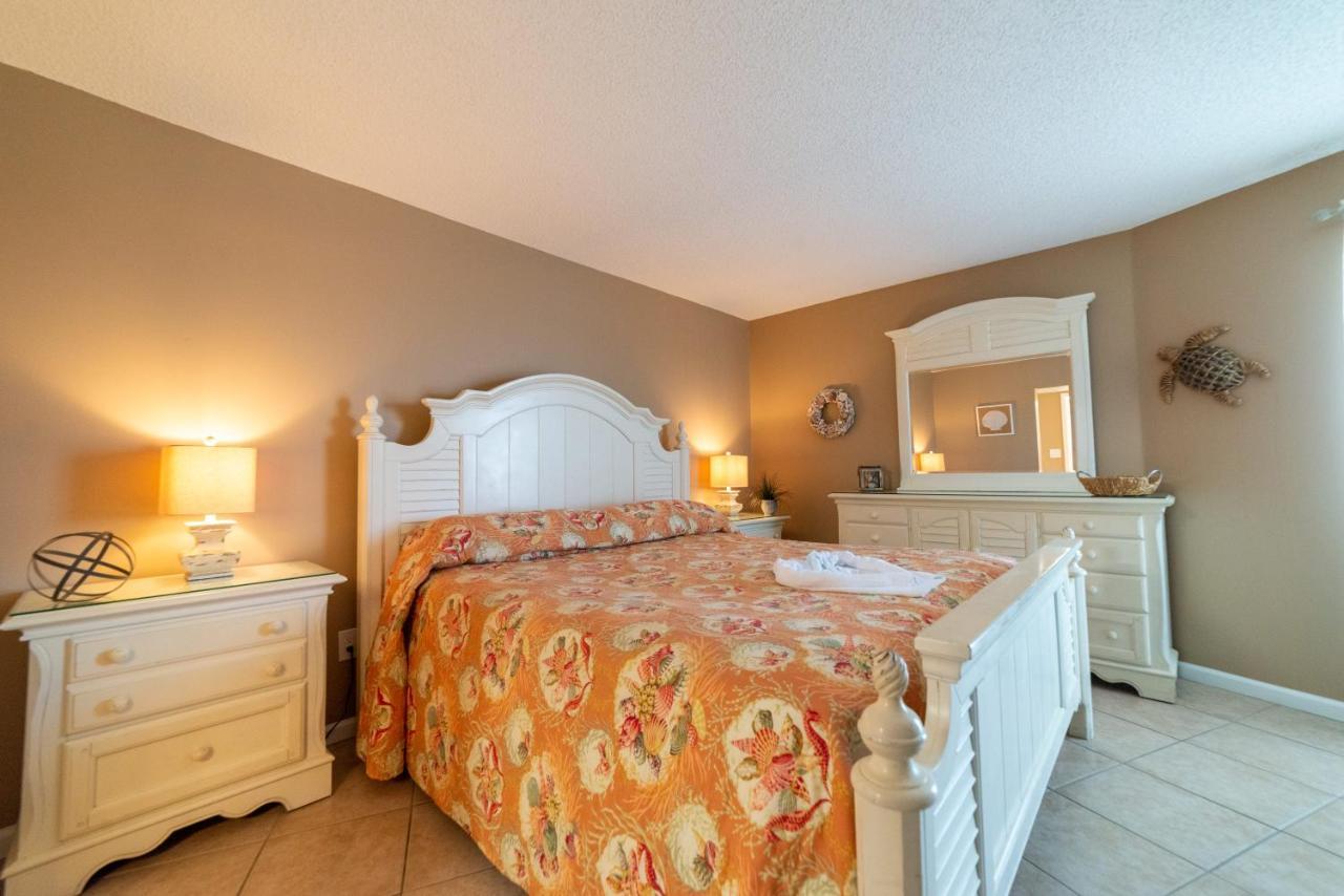 Edgewater 3-705 'the Salty Mermaid' Holiday home